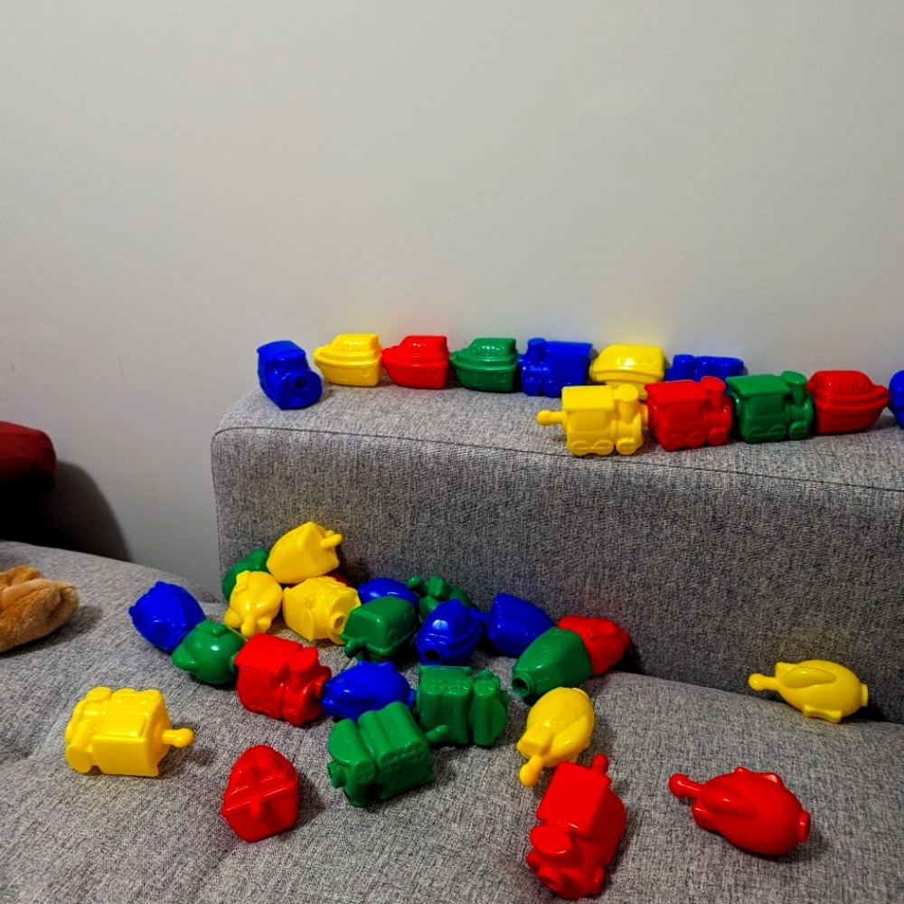 Transportation Linking Blocks. Primary Colours. EUC. made in Taiwan.